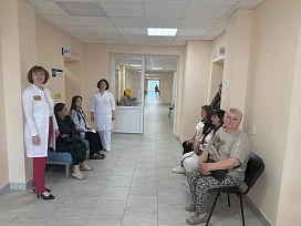 В Волге у набережной Саратова плавают собаки и бобры